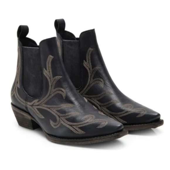 Free People Wayward Western boots Booties Size 7.5 EU Size 38.5 - Picture 1 of 2
